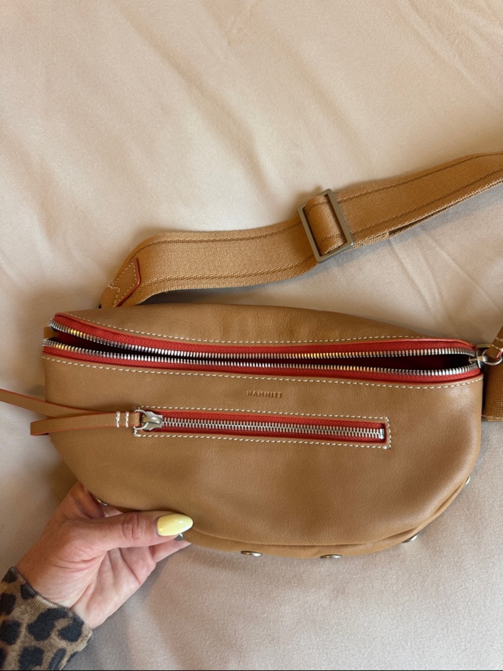 Hammitt Charles Crossbody Med - Picture 7 of 7
